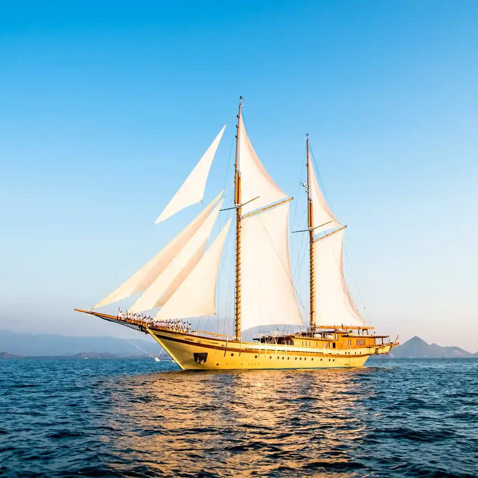 Lamima, 65.2 m, 7 cabins
