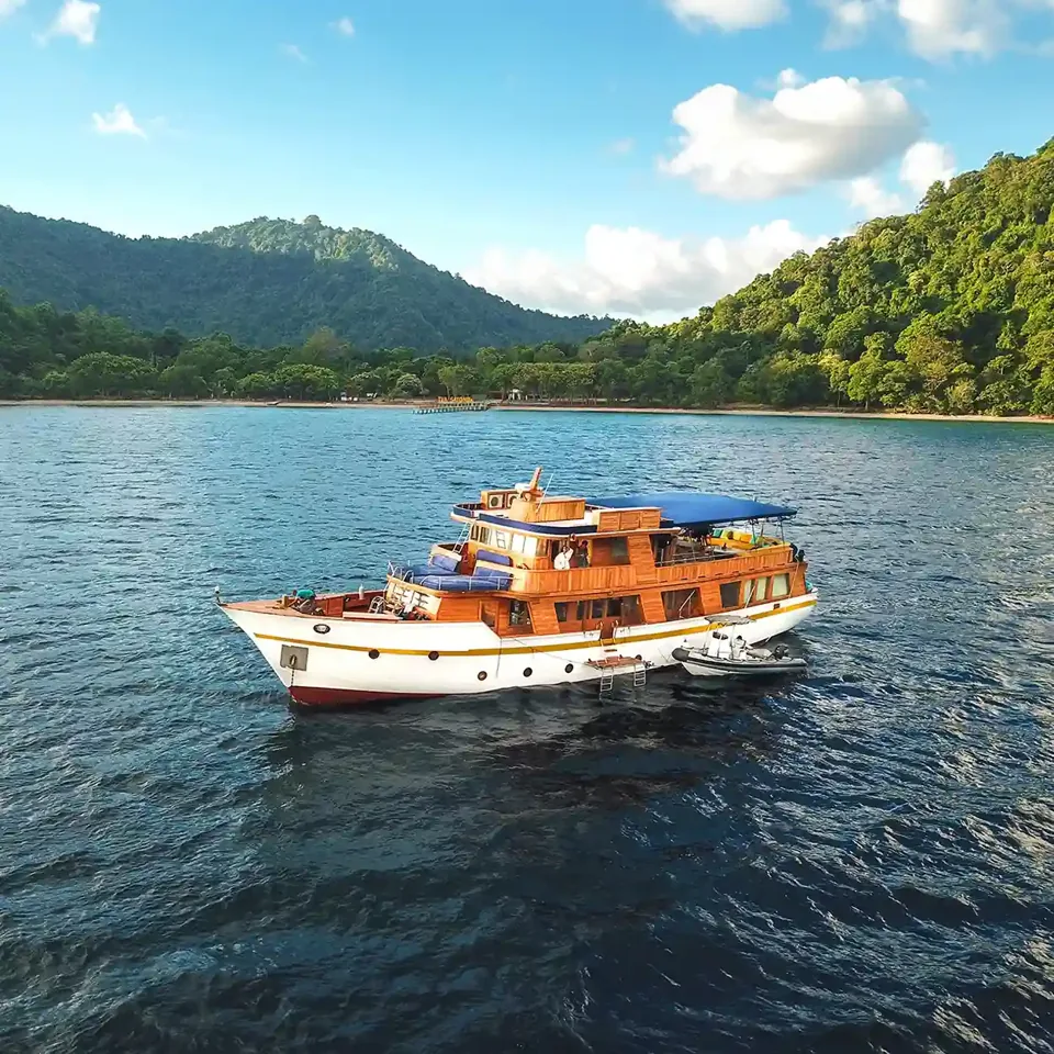 Magia II, 26 m Wooden Traditional Ship, 4 cabins for 10 guests